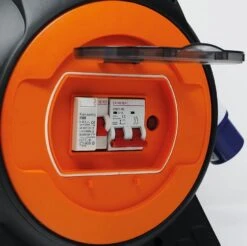 Maypole 15M Roller Mobile Mains Power Unit With LED Light MP3767 5 Maypole 15M Roller Mobile Mains Power Unit With LED Light MP3767 -Hiking N Travel Sales 3767 safety switch 2 ol