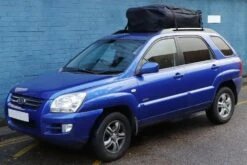 Streetwize 458-Litre Water Resistant Roof Bag (Roof Bars) SWRB9 -Hiking N Travel Sales swrb9 in use 2 rgb72 1000x666